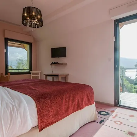 Le Port-plage Facing Beach, Lla Selections By Location Annecy