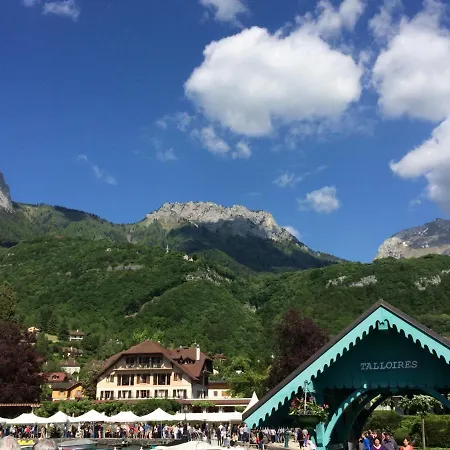 Apartment Le Port-plage Facing Beach, Lla Selections By Location Annecy *