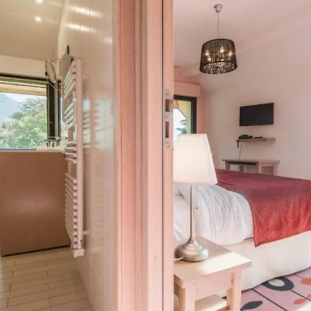 Apartment Le Port-plage Facing Beach, Lla Selections By Location Annecy *